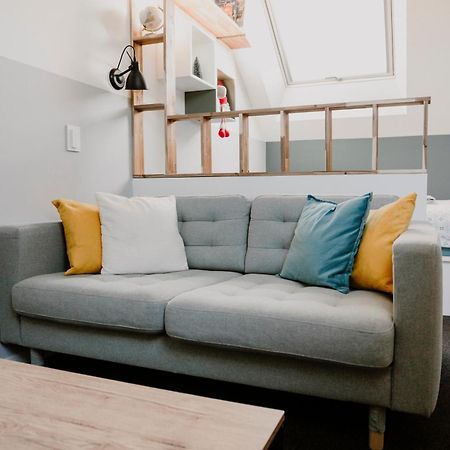Chambres D'Hotes "Les Trois Loupiots" ฌองเตอลูป์อองบรี ภายนอก รูปภาพ