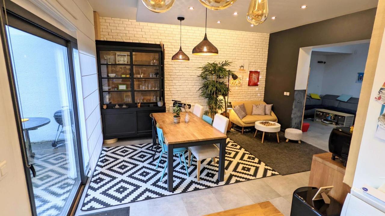 Chambres D'Hotes "Les Trois Loupiots" ฌองเตอลูป์อองบรี ภายนอก รูปภาพ