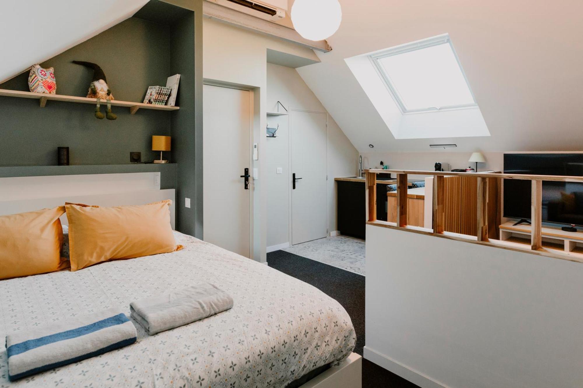 Chambres D'Hotes "Les Trois Loupiots" ฌองเตอลูป์อองบรี ภายนอก รูปภาพ