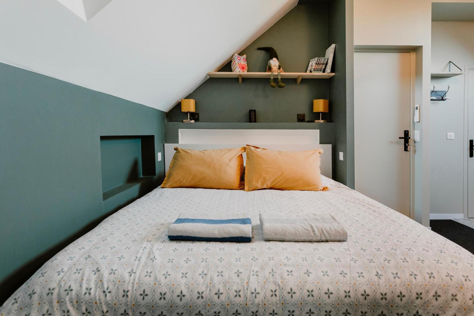 Chambres D'Hotes "Les Trois Loupiots" ฌองเตอลูป์อองบรี ภายนอก รูปภาพ
